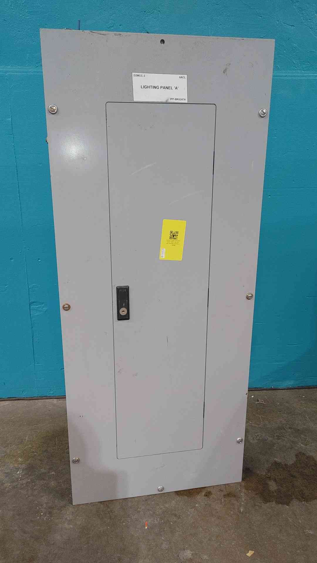 Eaton Cutler Hammer PRL1a 3 Phase Panelboard 200A Main ED3200 35x 20A 7x 15A 225A