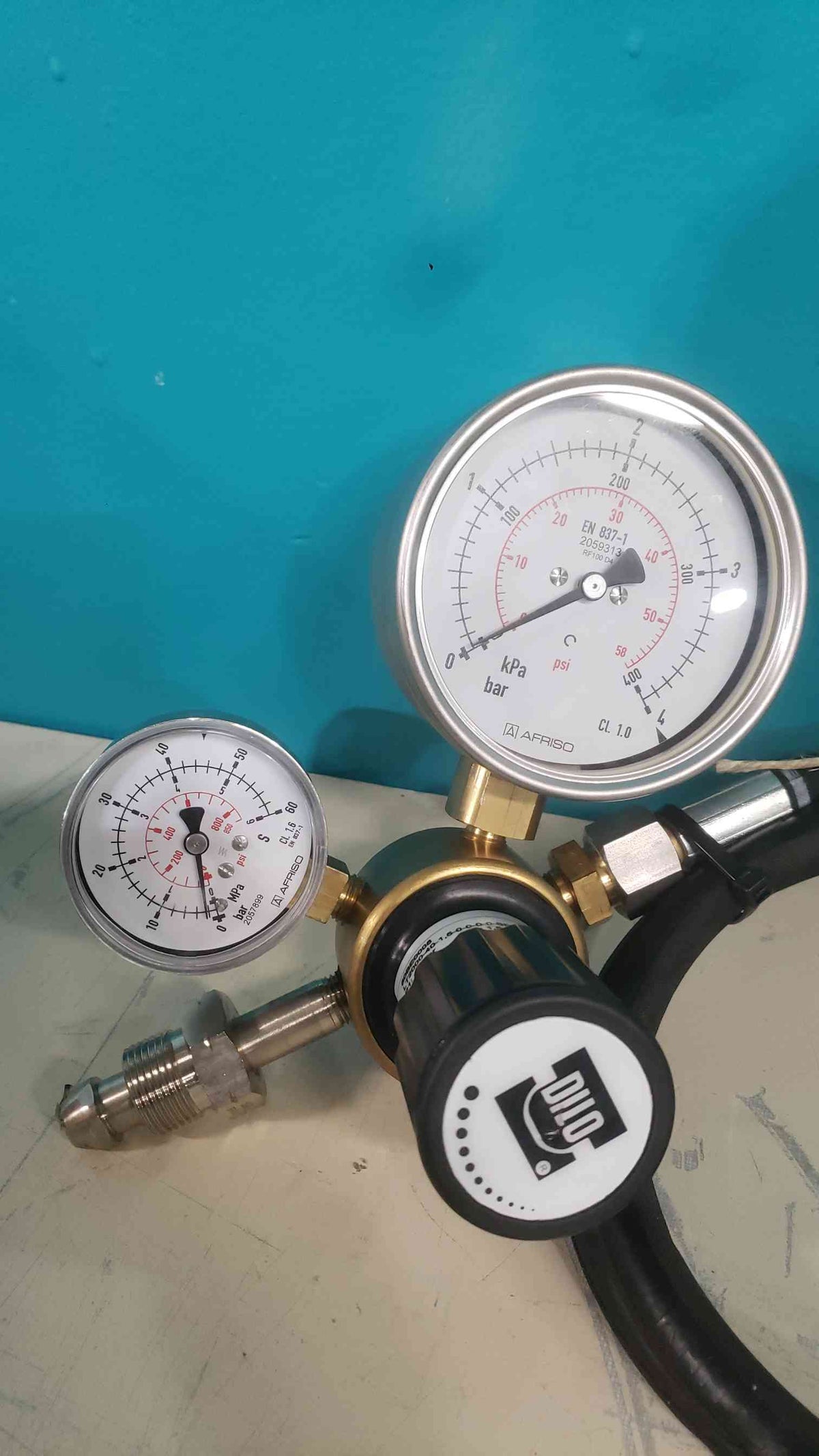 DILO 3-393-R107 SF6 Gas Refilling Regulator 40 Bar