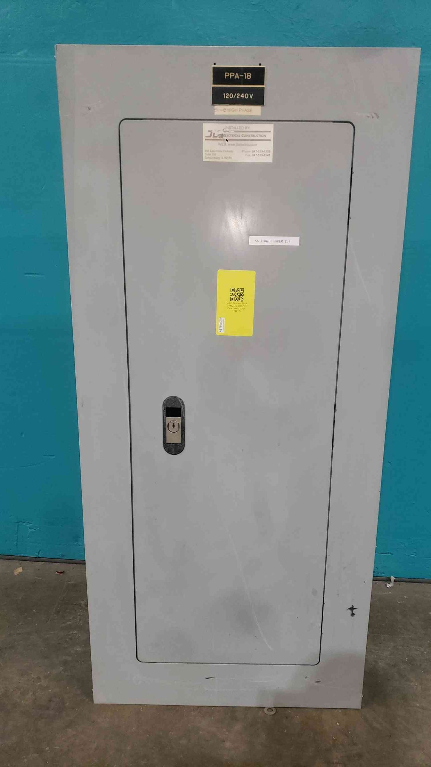 Siemens P1 250A 120/208V 3 Phase Panelboard Main Breaker 27x 20A 9x 15A P1C42QH150CTS