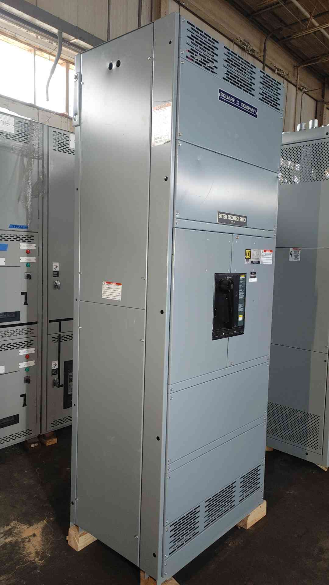 Square D QED 2500A 500V DC Switchboard Disconnect PCF362500DC1680 Type PCL Panel