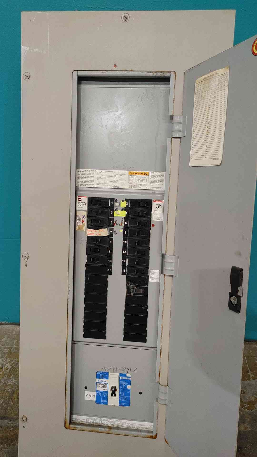 Cutler Hammer PRL2A 100A 480V 3 Phase Panelboard W/ EHD3100 Main & 15x 20A GHB