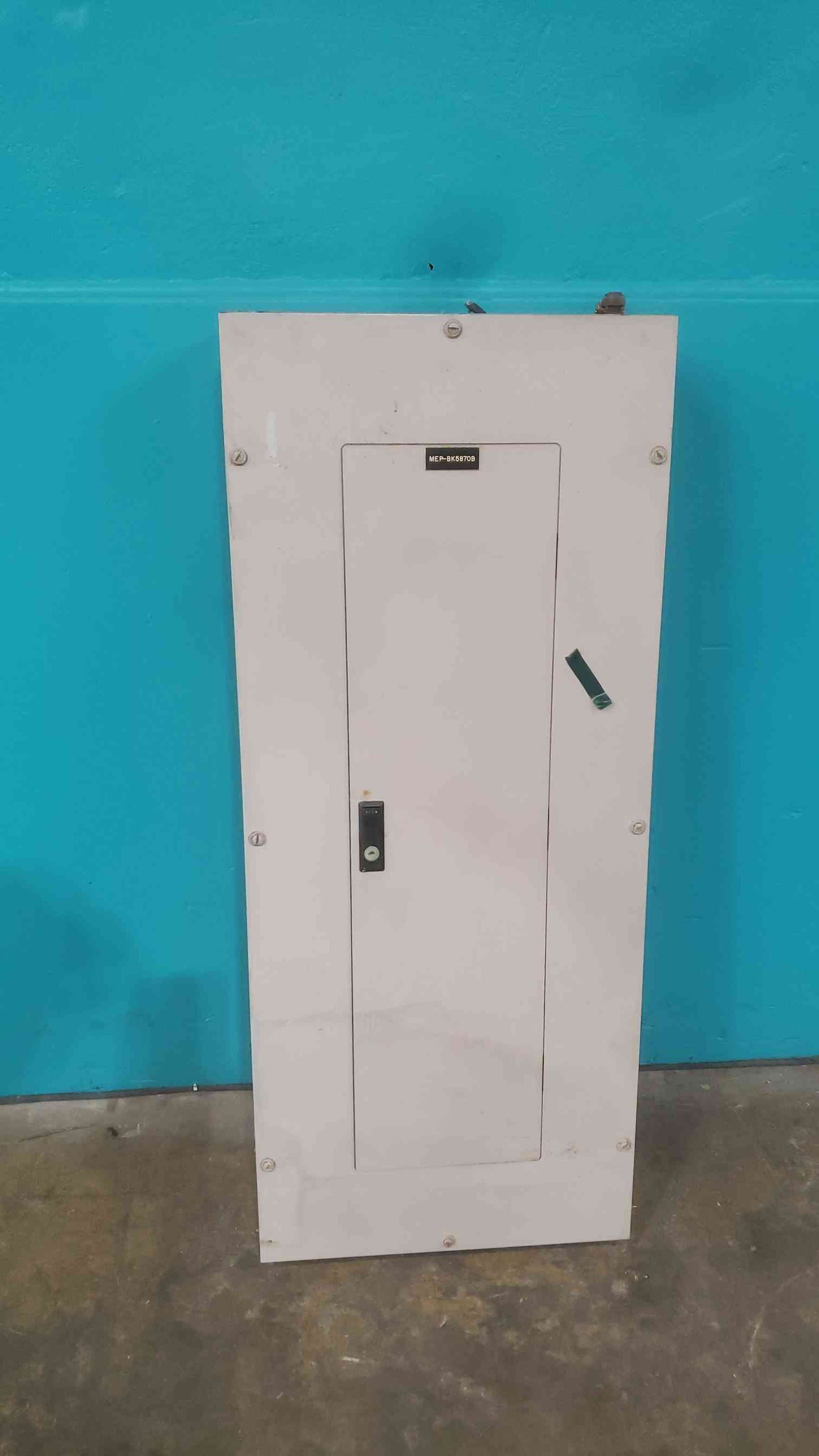 Cutler Hammer PRL1A 225A 240V 3 Phase Panelboard W/ ED3225 Main BAB Breakers