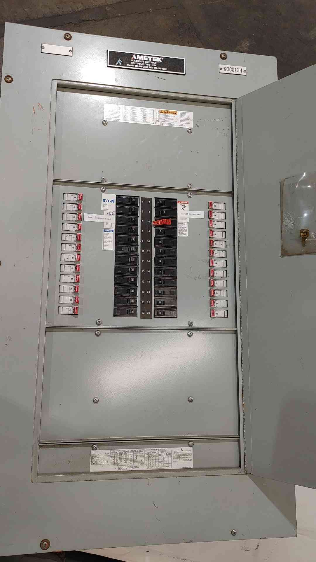 Eaton Pow-R-Line 100A Panel PRL1a DCS 24 Siemens 30A Bkrs