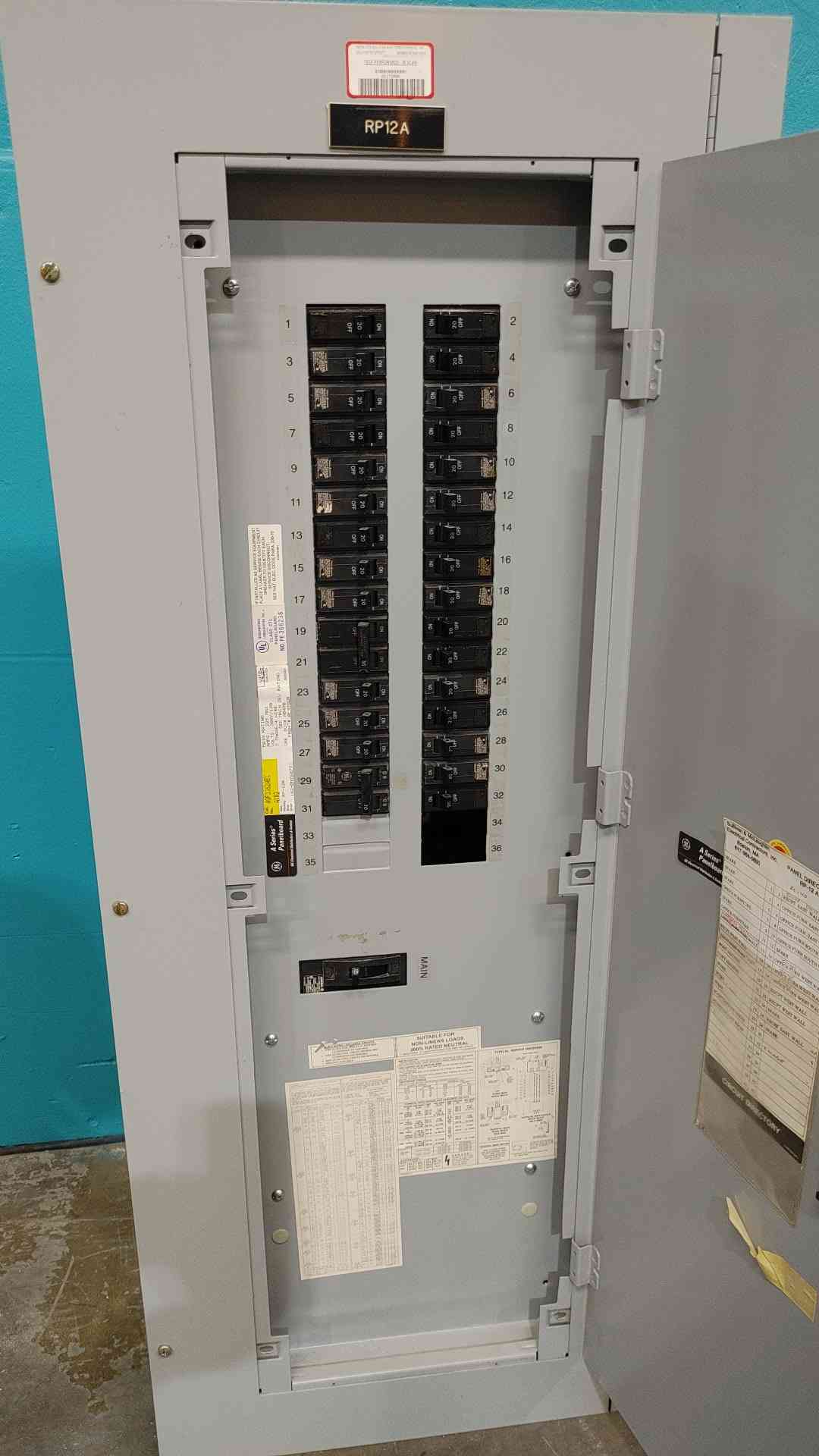 GE A-Series 125A Main Breaker Panelboard 208Y/120V 3 Phase Enclosure W/ Breakers