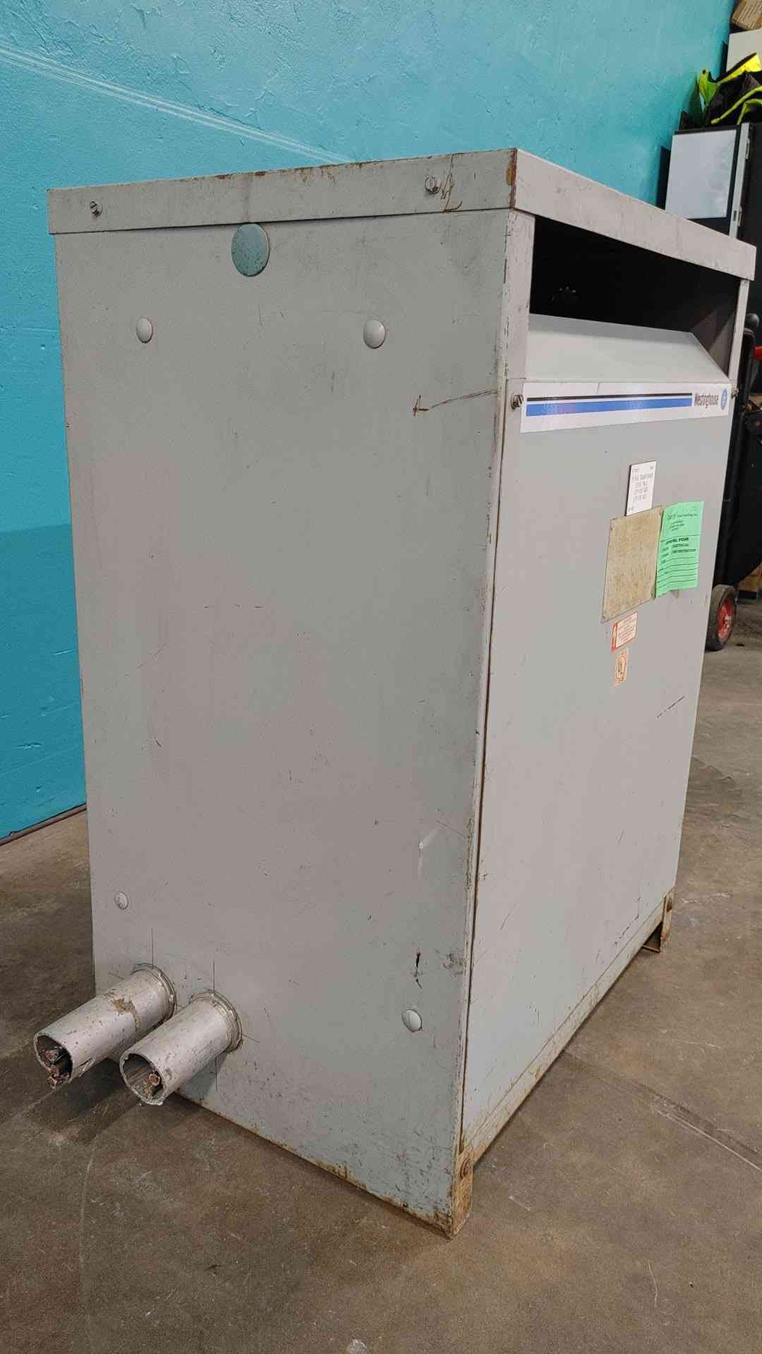 Westinghouse 75 KVA Transformer 3 Phase 480V to 208Y 120V DT-3 V48M28T75J Box