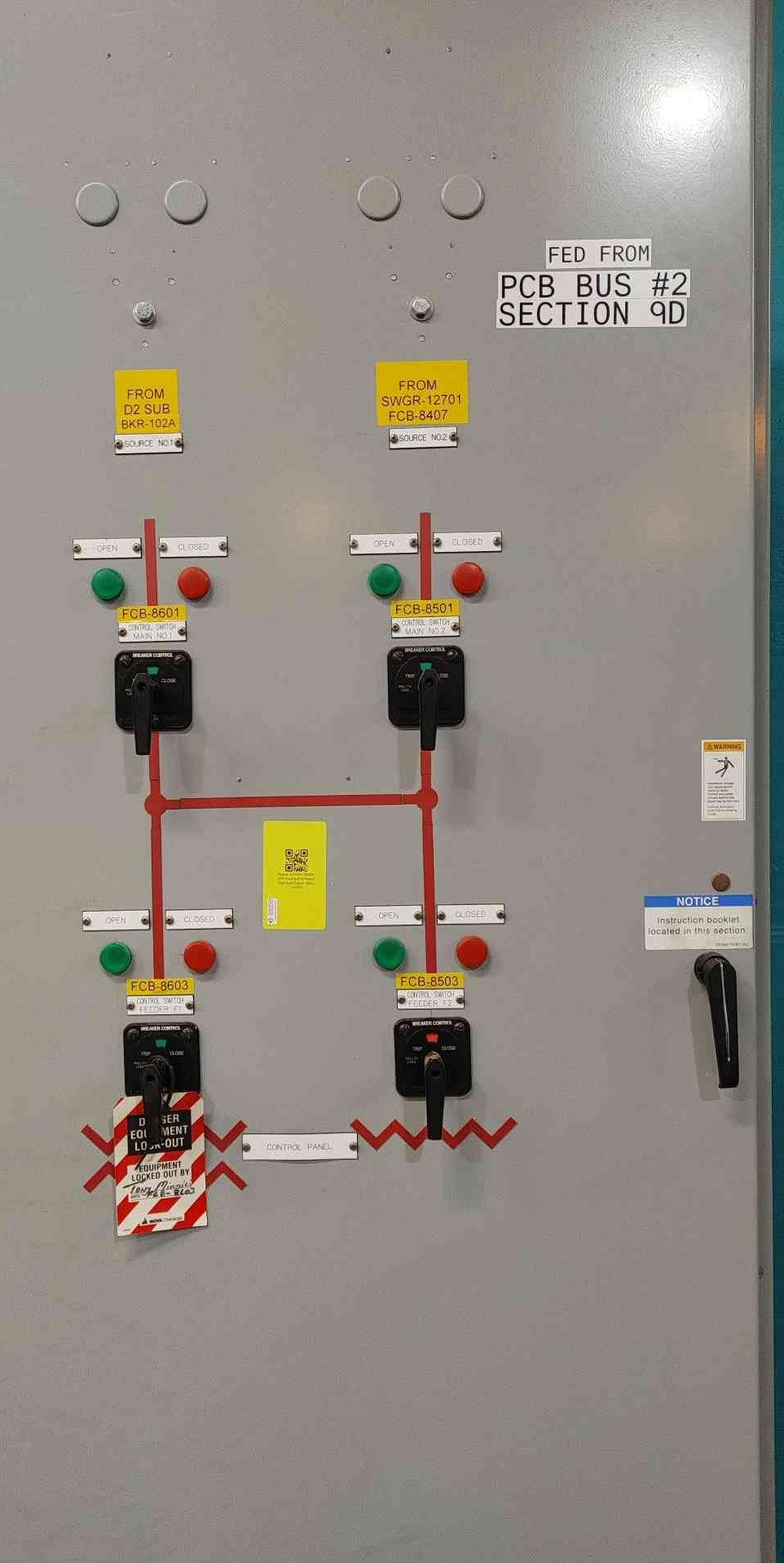 Eaton 2000A VacClad-W 15kV Switchgear Control Cabinet Enclosure Mimic Panel Type VCW