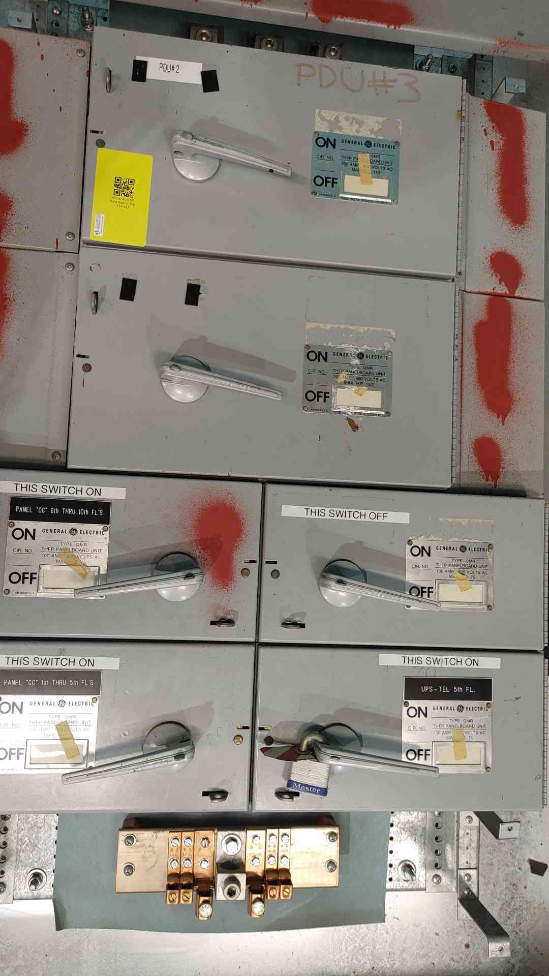 GE QMR THFP Fusible Panelboard Switch Interior Chassis 100A 200A 600V Disconnect