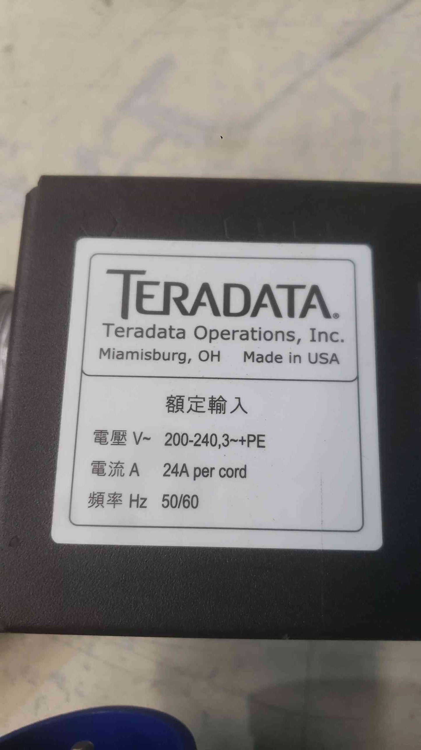 Teradata 315-0611291 3-Phase Rack PDU 200-240V 24A IEC 60309 Pin & Sleeve Plug