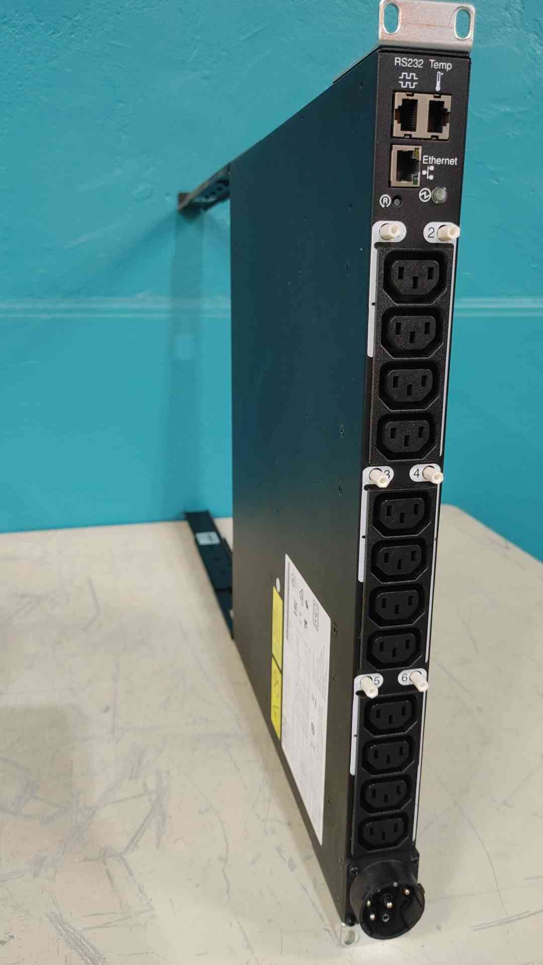 IBM 01KL835 Delta 12 Outlet Switched Monitored Rack PDU Power Strip 01KL835
