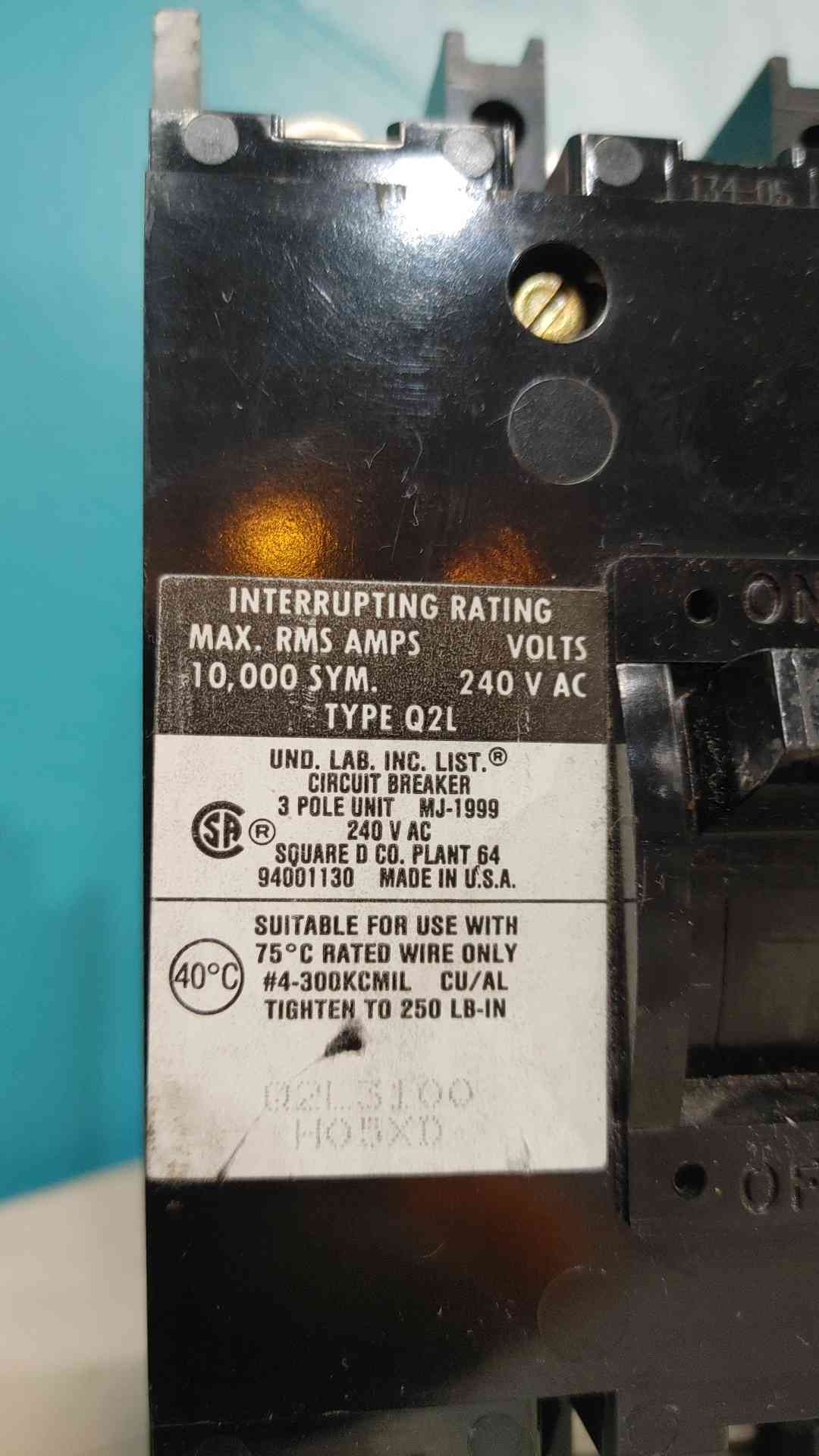 Square D Q2L3100 100A 3 Pole 240V Molded Case Circuit Breaker Type Q2L 100 Amp