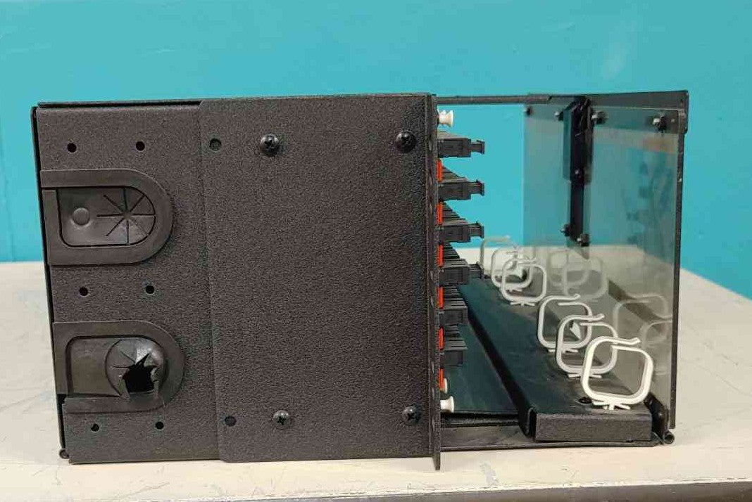 Corning CCH-04U LANscape 4U Fiber Optic Rack Mount Closet Connector Housing