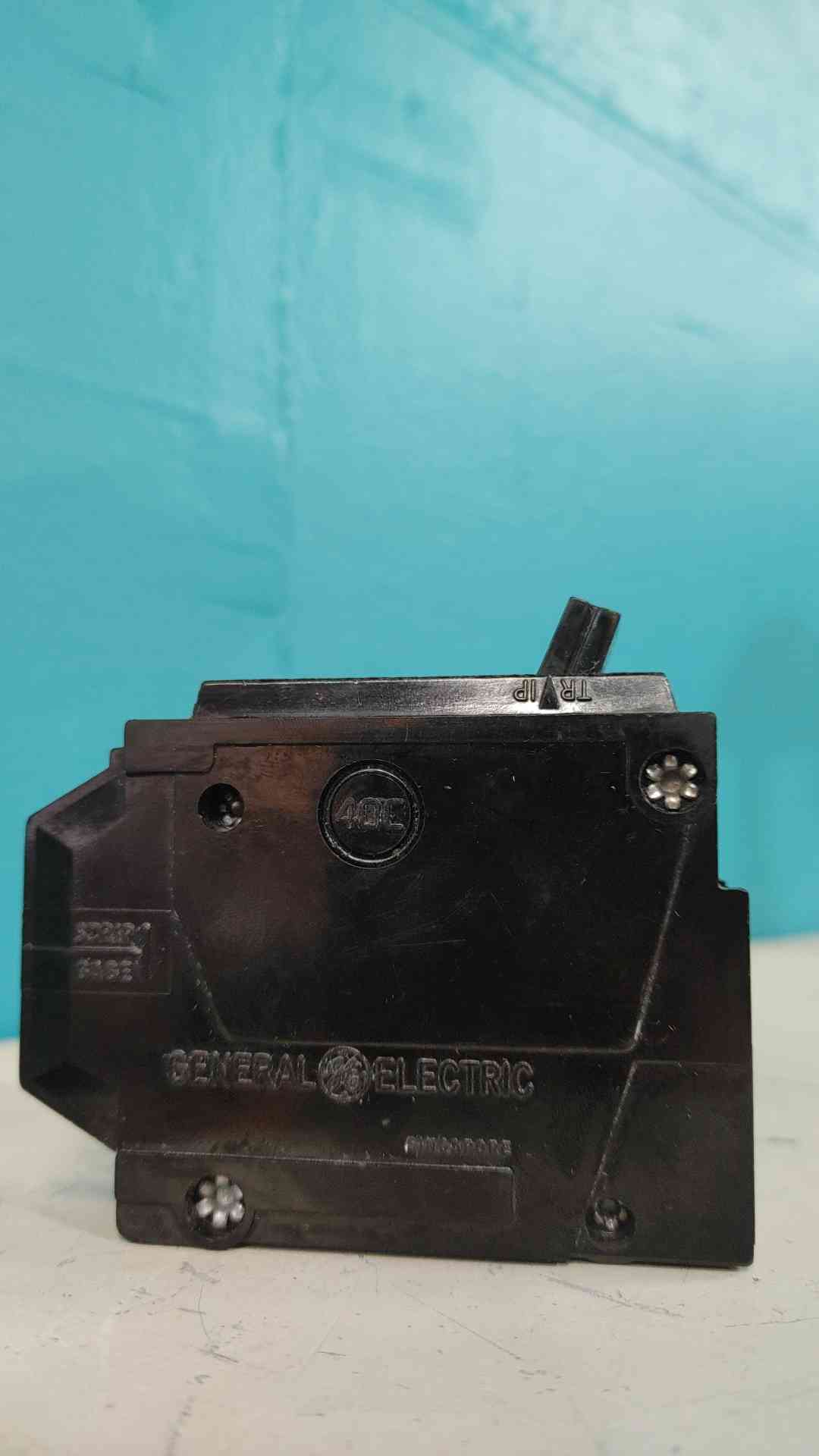 GE THQL1130 30 Amp 1 Pole Plug On Circuit Breaker Type THQL 30A 120/240V General