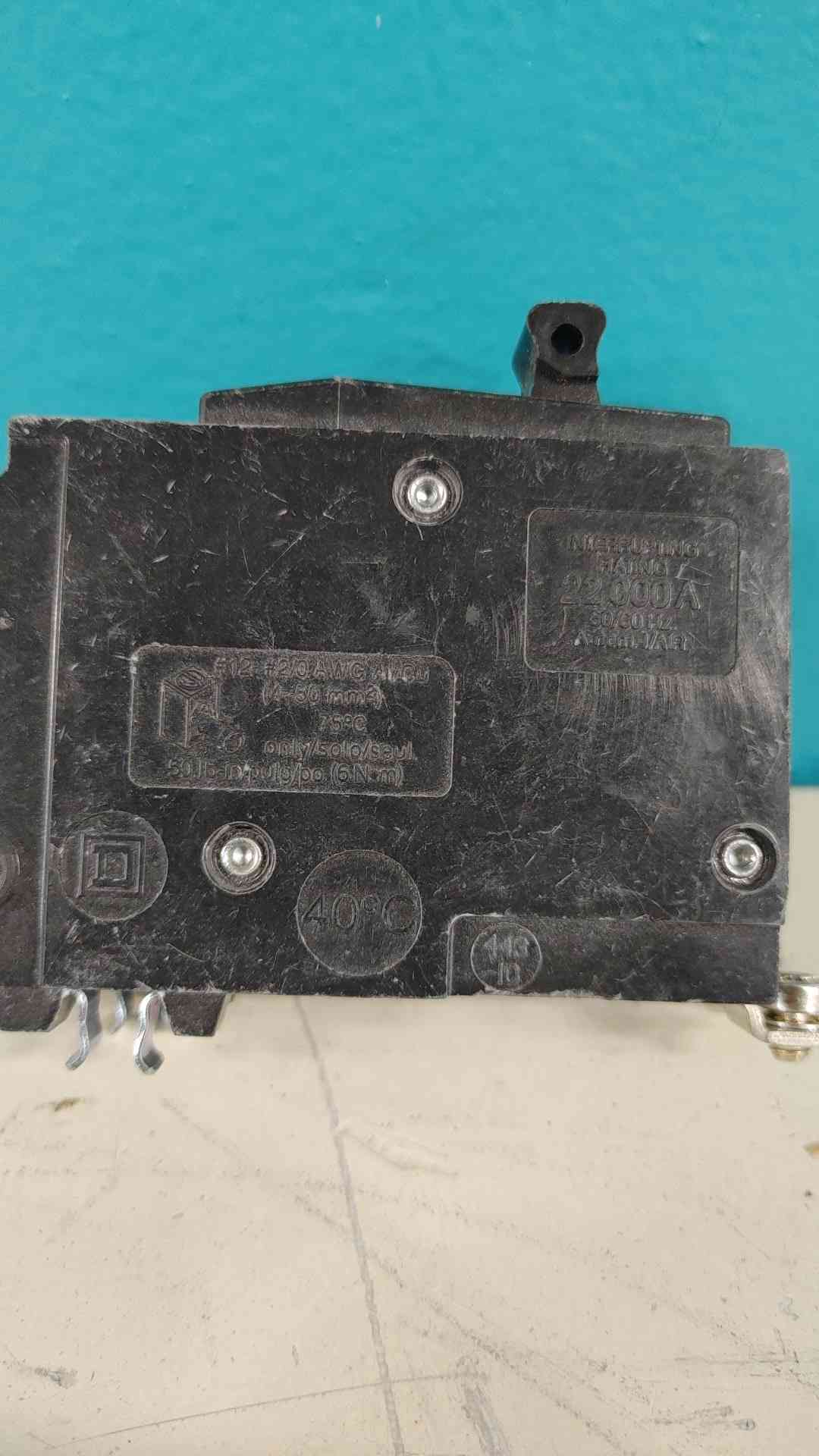 Square D QO240VH 2 Pole 40 Amp 22kA 120/240V Plug-On Circuit Breaker