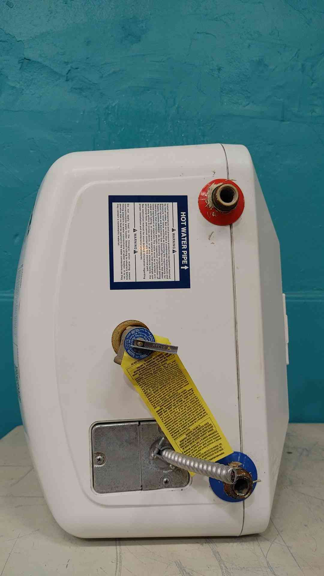 Bosch Tronic 3000 T ES4 4 Gal Electric Mini Tank Water Heater 120V 1440W