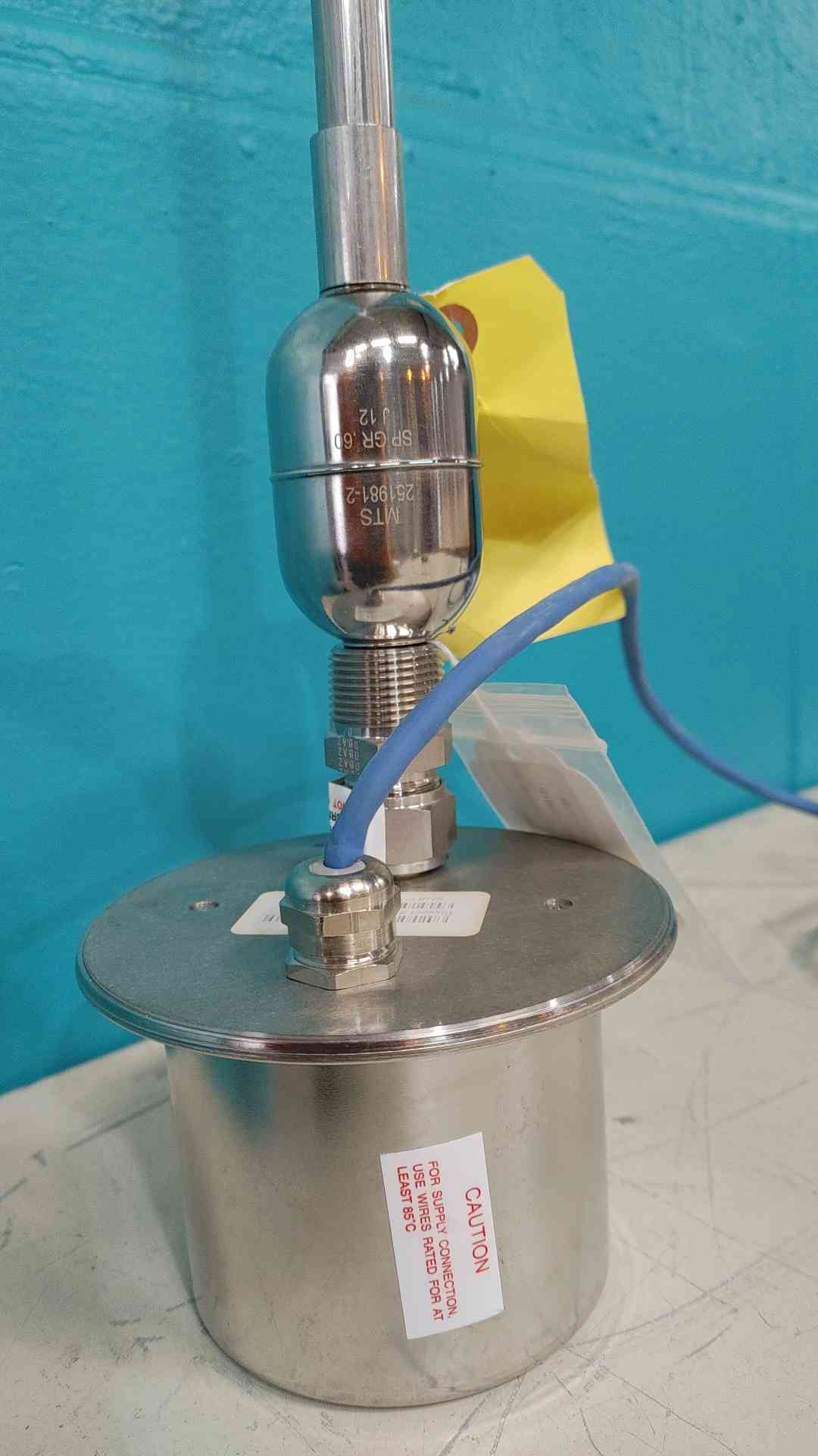 MTS Level Plus MC420 Liquid Level Sensor Transmitter Probe Magnetostrictive