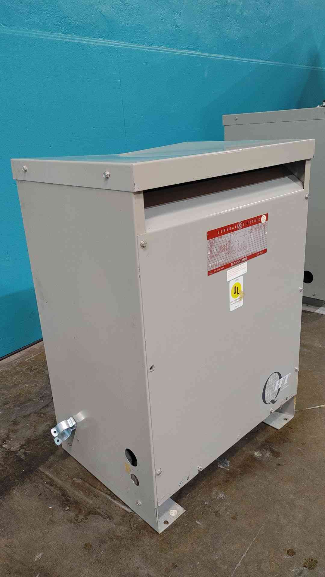 GE 9T23L8072 30 KVA Transformer 3 Phase 480V Delta to 208Y/120V Dry