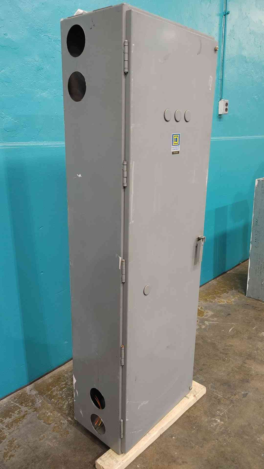 Square D 8903 SZO2 600A 600V 3-Pole Electrically Held Lighting Contactor Enclosed