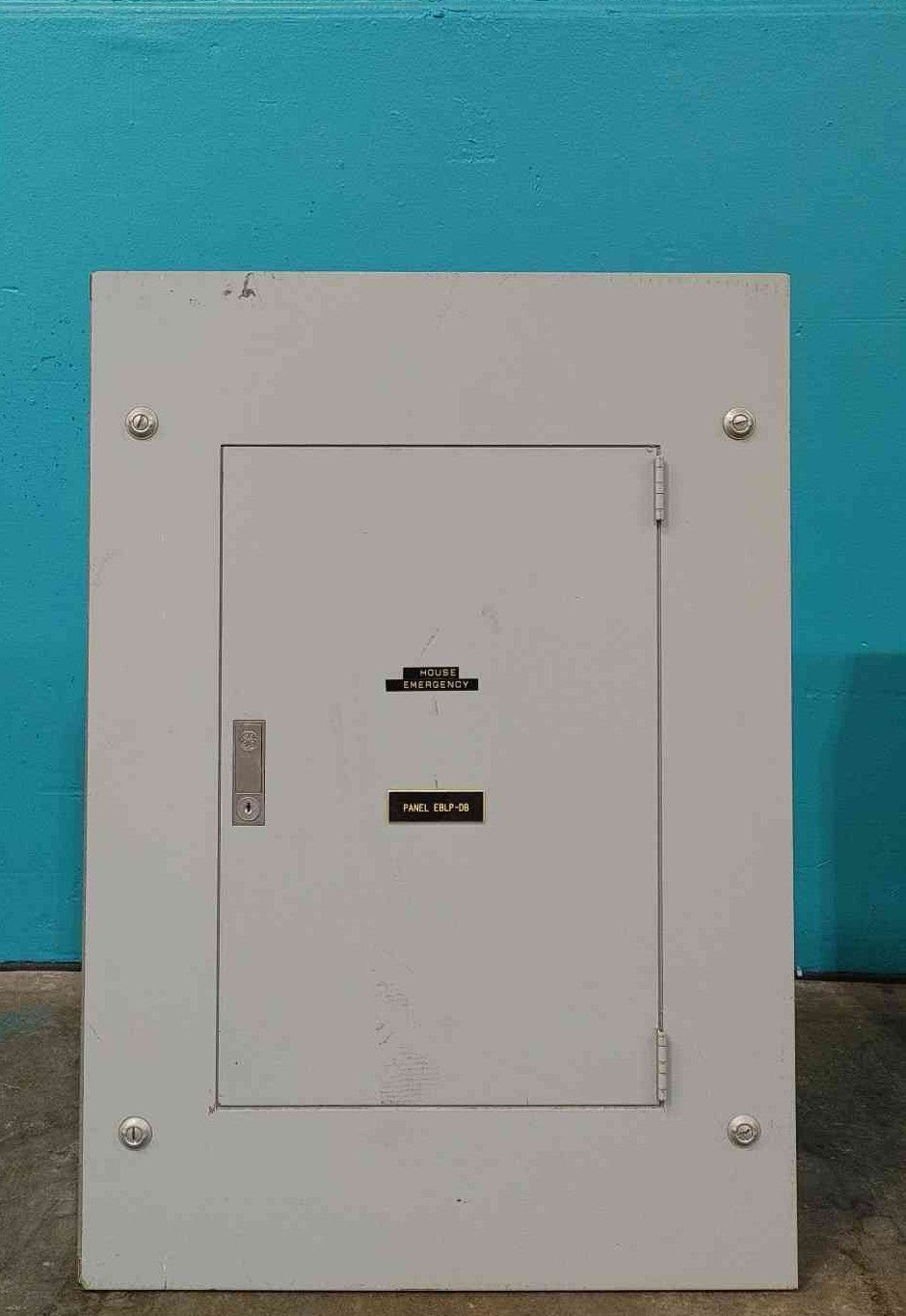 GE NHB 100A Panelboard 480Y/277V 3 Phase Loaded w/ GE TED Breakers 45A 20A 1-Pole