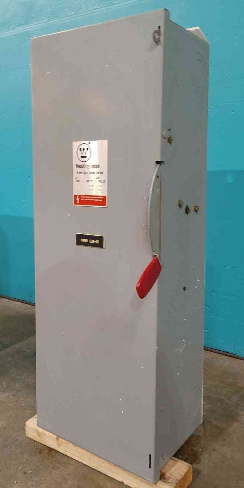 Westinghouse HFN364 200A 600V 3-Pole Fusible Safety Switch Disconnect w Fuses