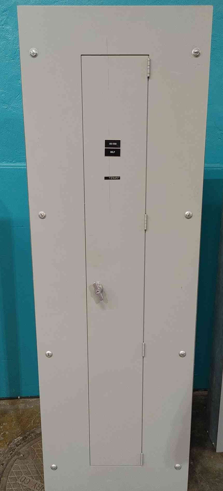 GE NLAB 125A 208Y/120V 3PH Panelboard Main Breaker Loaded w/ 20x 20A 1P & 125A 3P