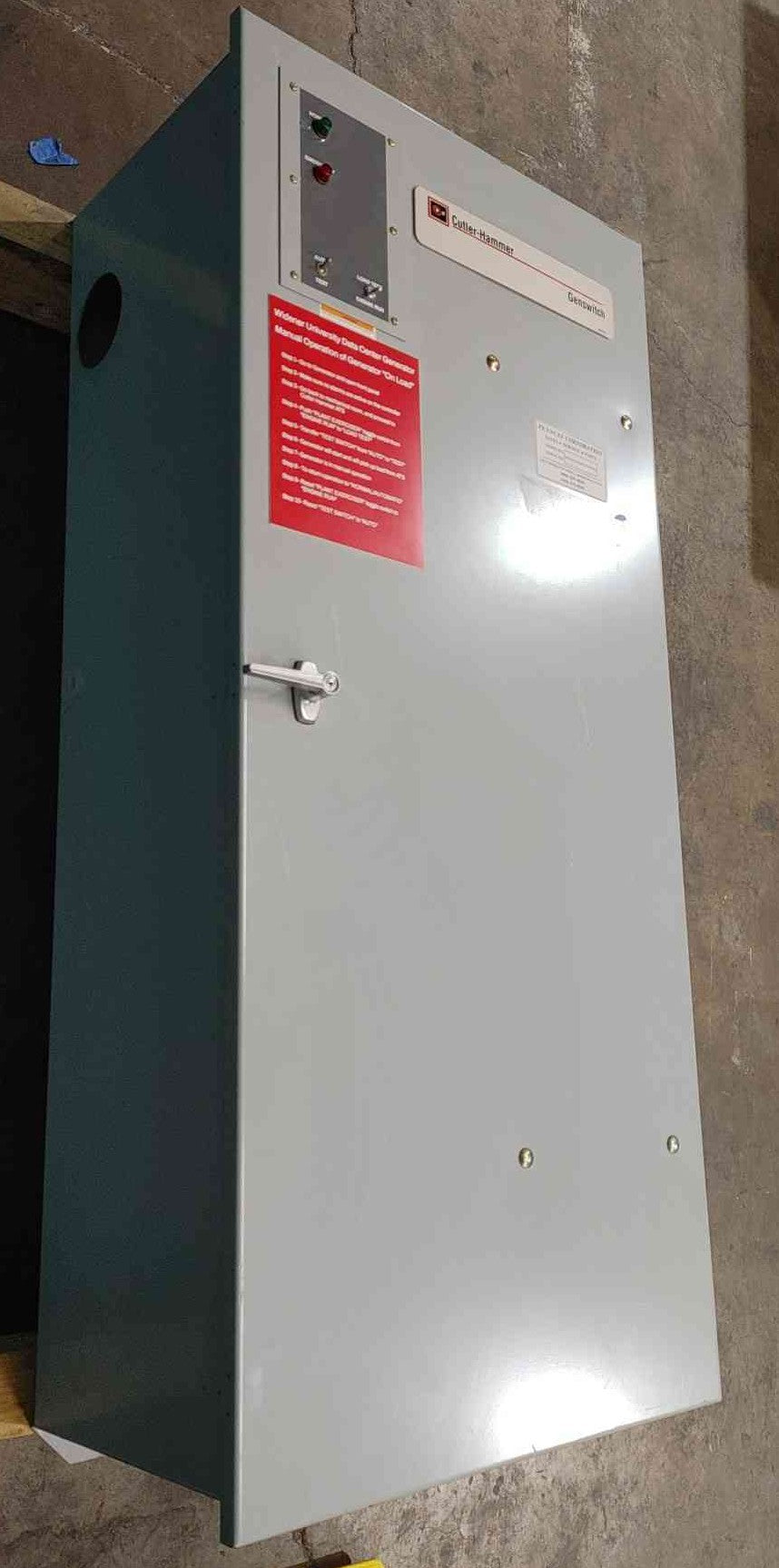 Cutler Hammer Automatic Transfer Switch 400A 480V 3Phase 3Pole ATVMLDA30400XSU