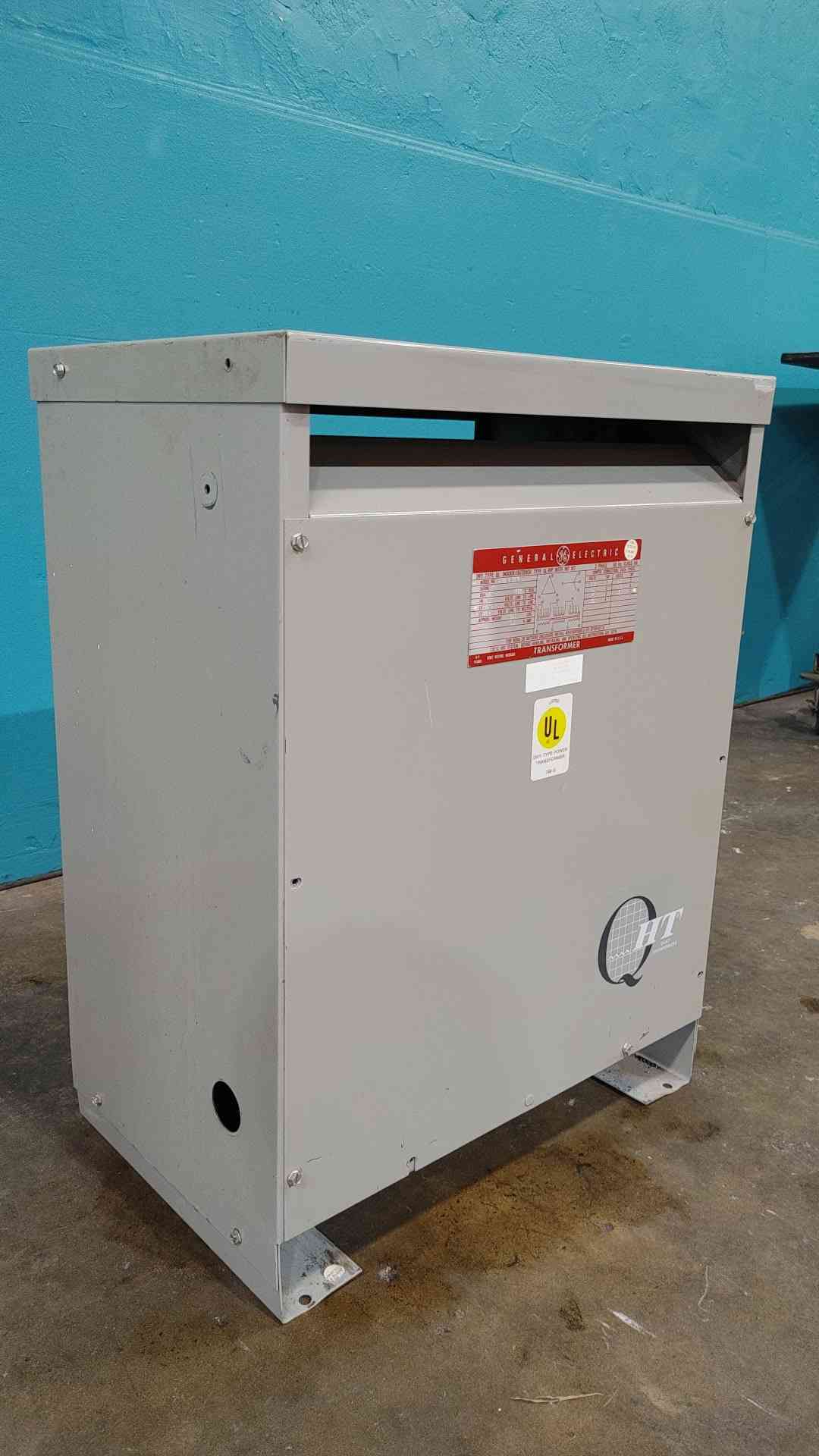 GE 30 KVA Transformer 9T23B3872 3 Phase 480V to 208Y/120V Dry Type QL-WP
