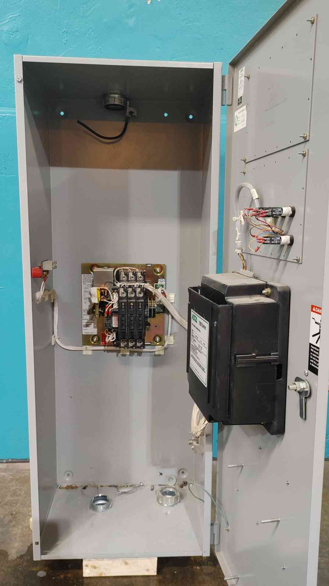 Asco 150A, 480Y/277V, 60Hz, 3PH 7000 Series Non-Automatic Transfer Switch (Sku 114699)