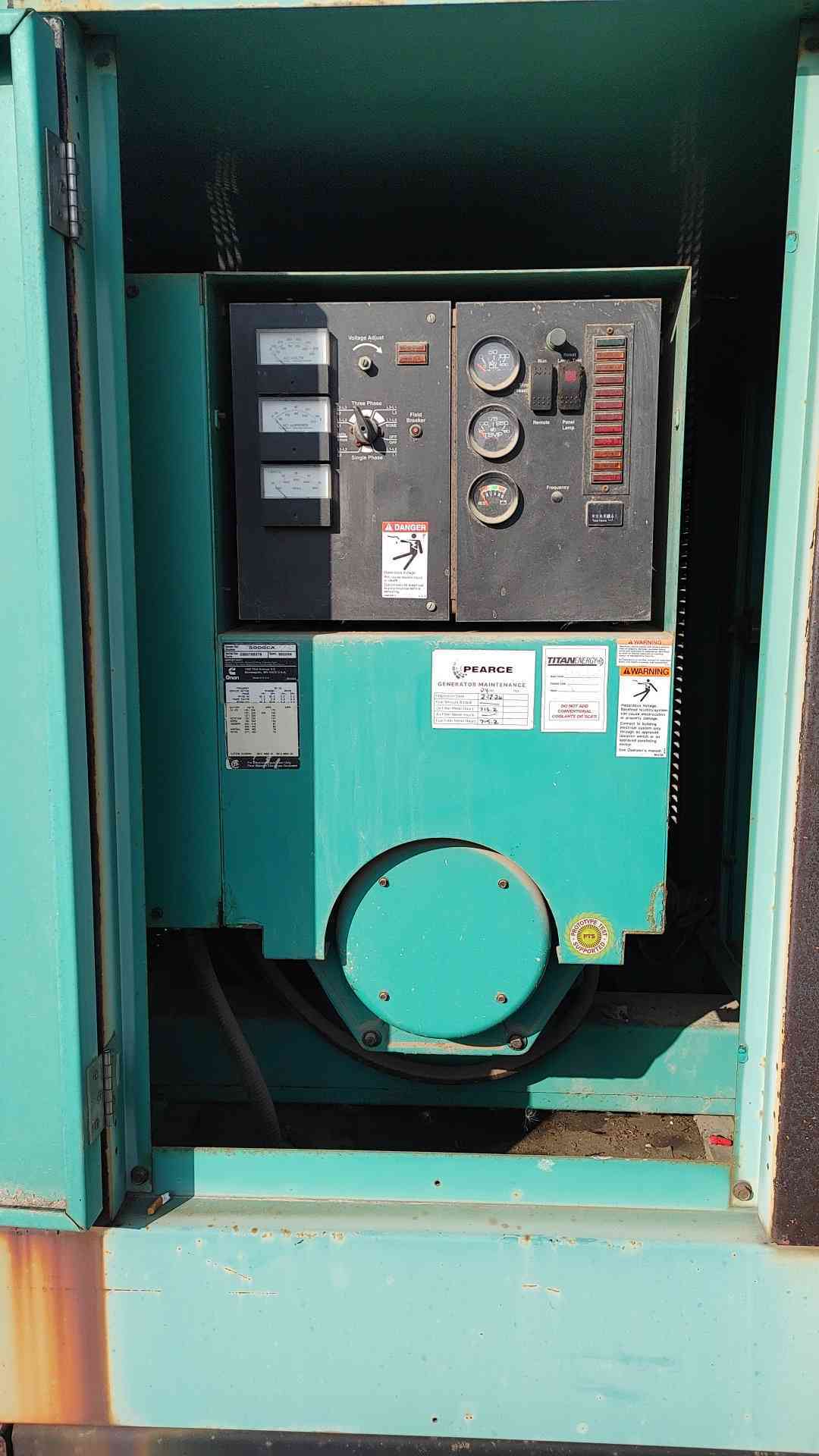 Cummins Onan 50DGCA 50 kW Diesel Generator 120/240V 277/480V Subbase Tank 742Hr
