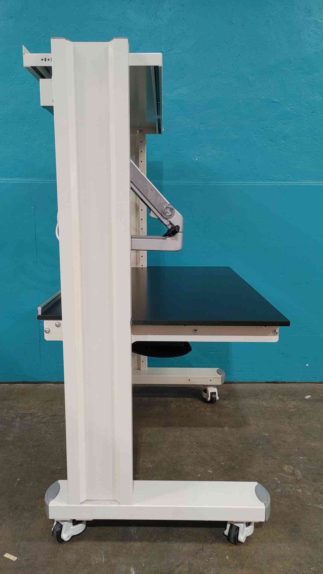 4' Rolling Lab Table w/6 Port PDU Strip, Swivel Desk Pull Out And Mount (Sku 115136)