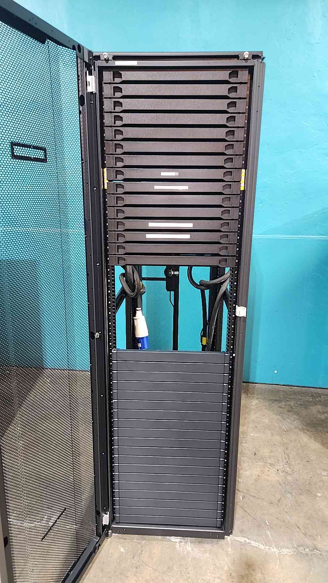 HP Non-Enclosed Server Rack HPE E642 1200 RACK (SKU: 115287)