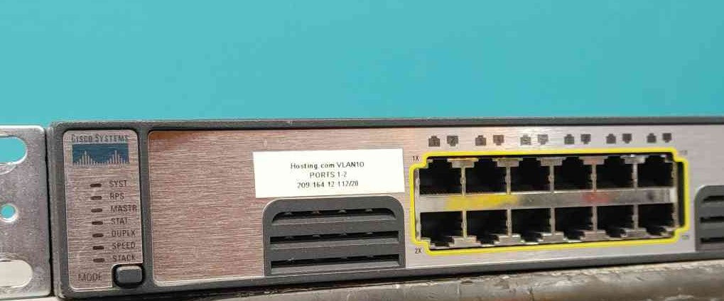 Cisco Catalyst WS-C3750G-24T-S 24-Port Gigabit Layer 3 Switch StackWise 1U