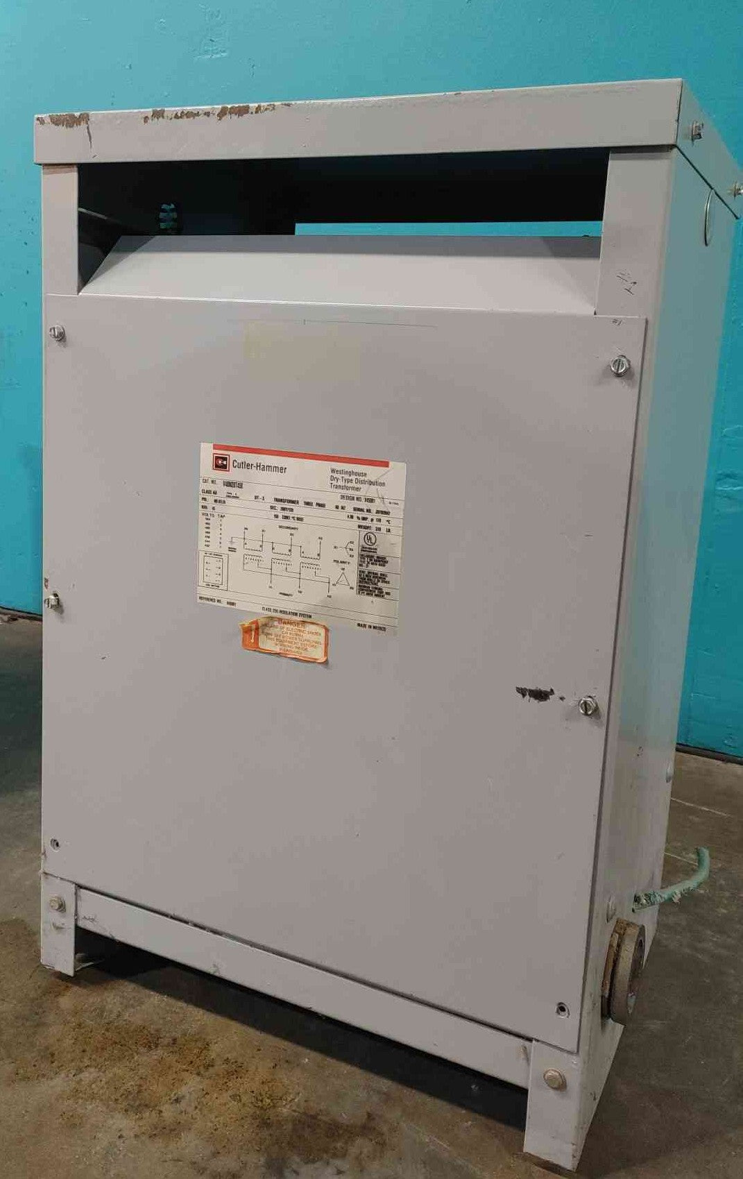 Cutler Hammer V48M28T45K 45 kVA 3 Phase Transformer 480V Delta to 208Y 120V DT-3