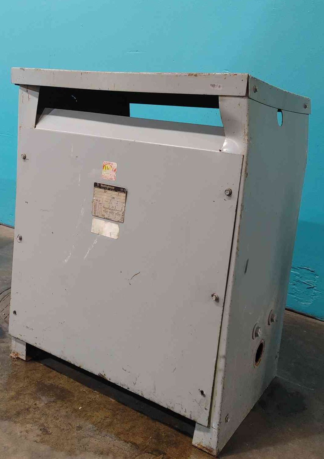 Westinghouse DT-3 30 kVA 3 Phase Transformer 480V Delta to 208Y 120V V48M28T30H