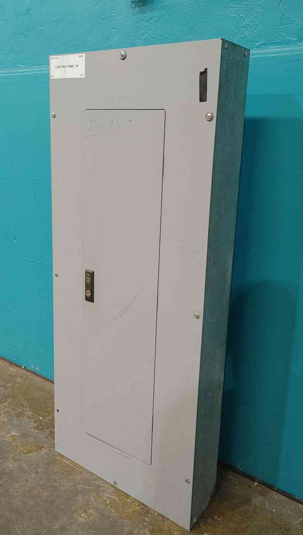 Westinghouse Pow-R-Line PRL1 225A 208Y/120V 3PH 42 CKT Panelboard W Breakers