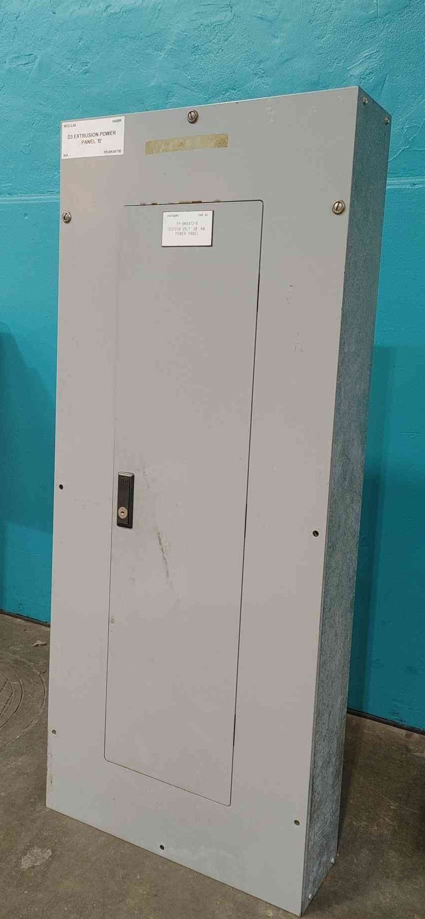Cutler-Hammer Pow-R-Line PRL1a 100A 3PH Panelboard 208Y/120V Loaded W Breakers