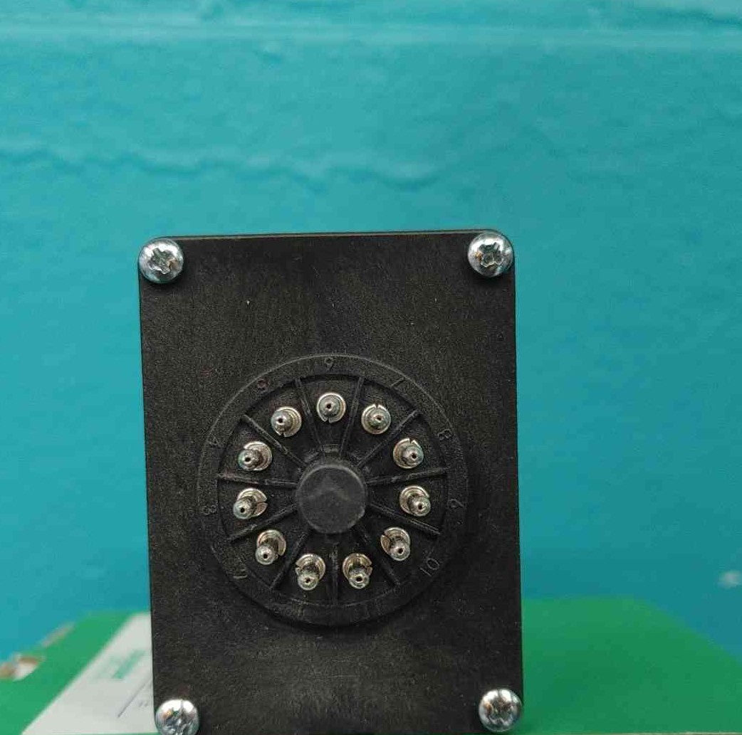 NEW Square D 9050JCK70V20 Multi-Function Time Delay Relay 120V 11-Pin DPDT 10A 9050JCK