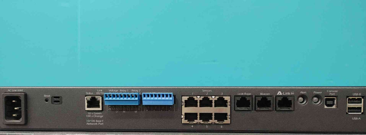 APC NetBotz Rack Monitor 550 NBRK0550 1U Environmental Security Monitor Unit