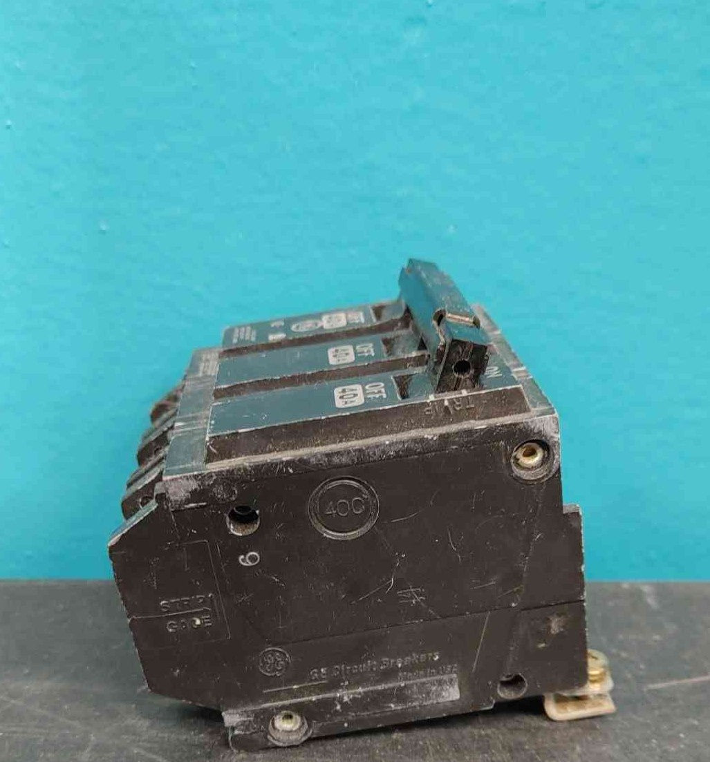 GE THQB32040 40 Amp 3 Pole Bolt On Circuit Breaker 240V THQB 40A 3P