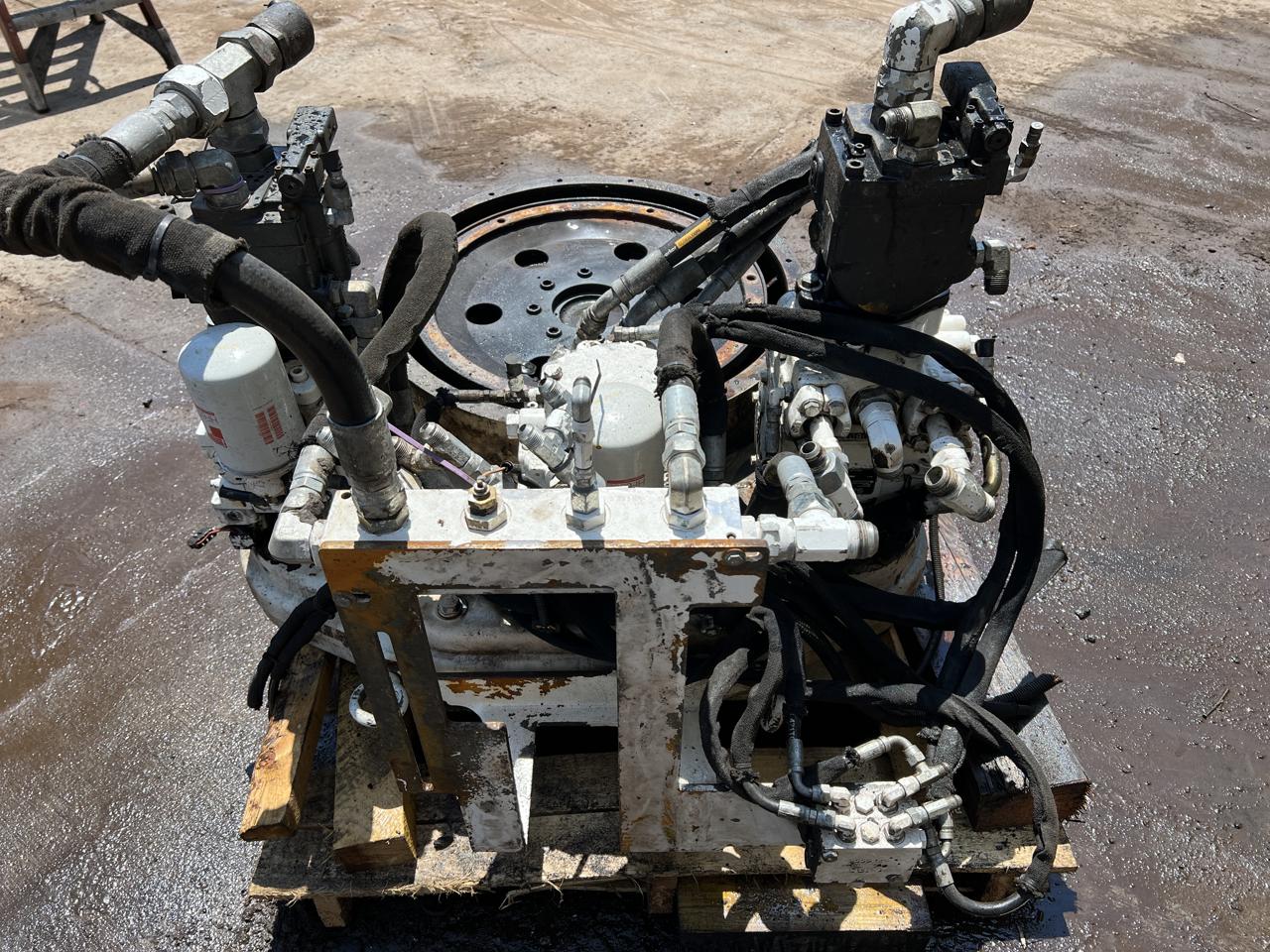 Hydraulic Drive Adaptor with SAE 0, 18 in. Ind. Input and Output with 3 Heavy Hydraulic Pad Mounts for Hydraulic Pumps