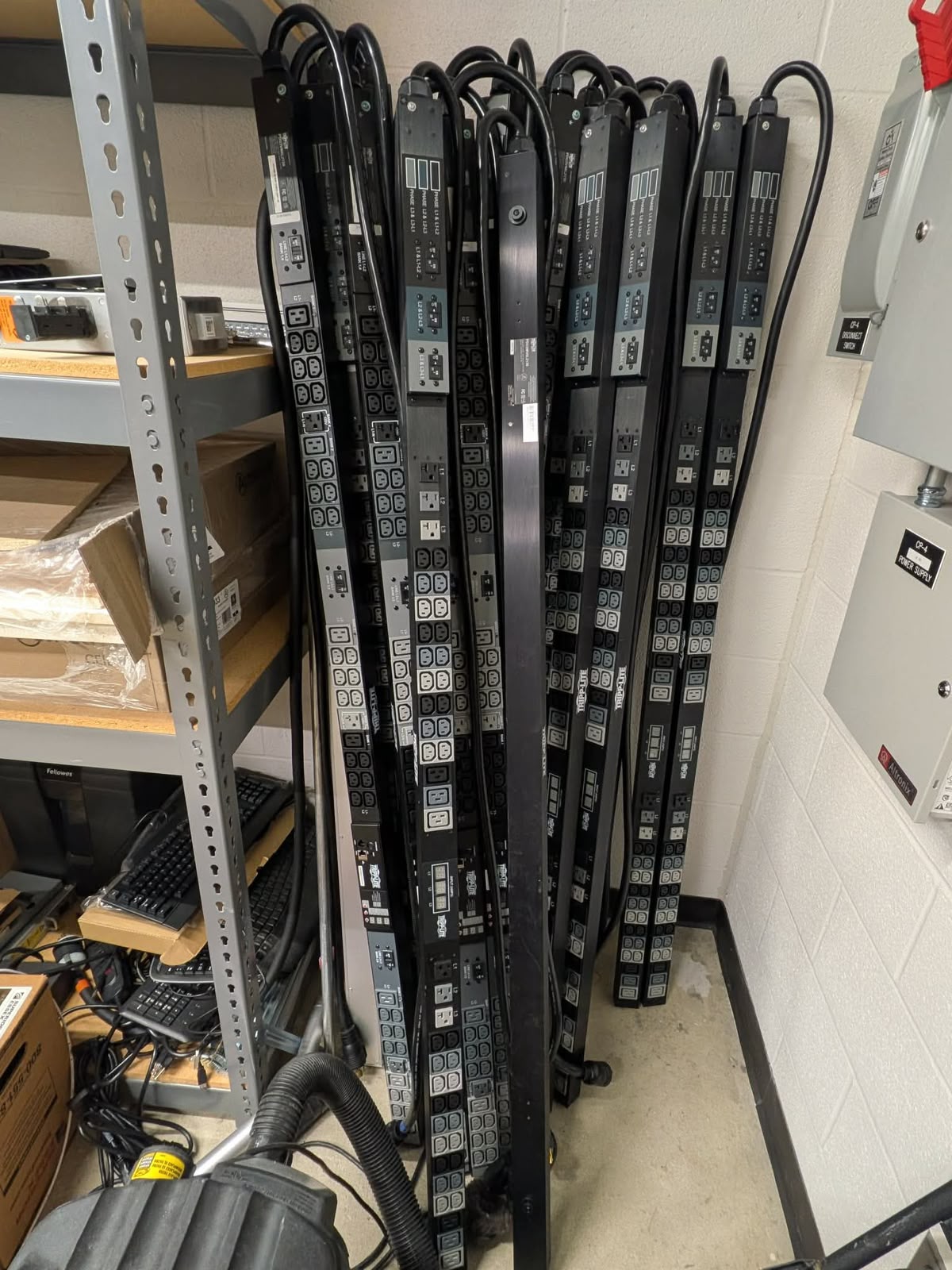 Tripp Lite PDU3VN6L2130 3-Phase Monitored 0U Rack PDU 208V 24A L21-30P C13 C19