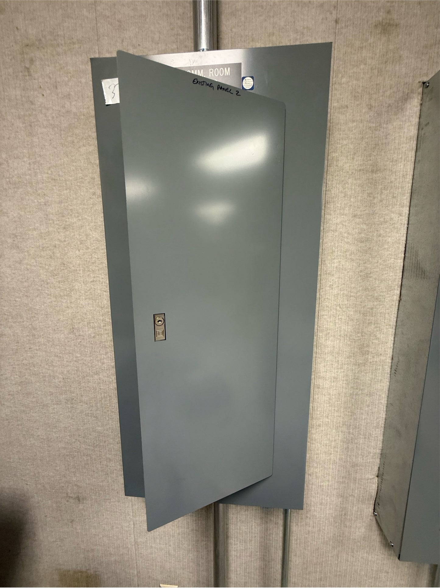 225A Square D NQ430L1C 25 Breakers Panelboard 100A 240V NQ Panelboard with Main (SKU: 109958)