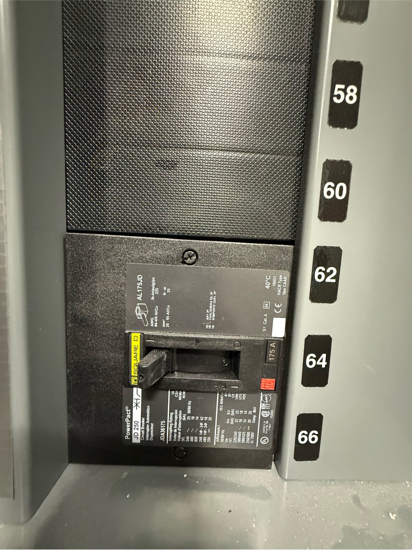 Square D I-Line Panelboard 225amp 9 breakers 480V