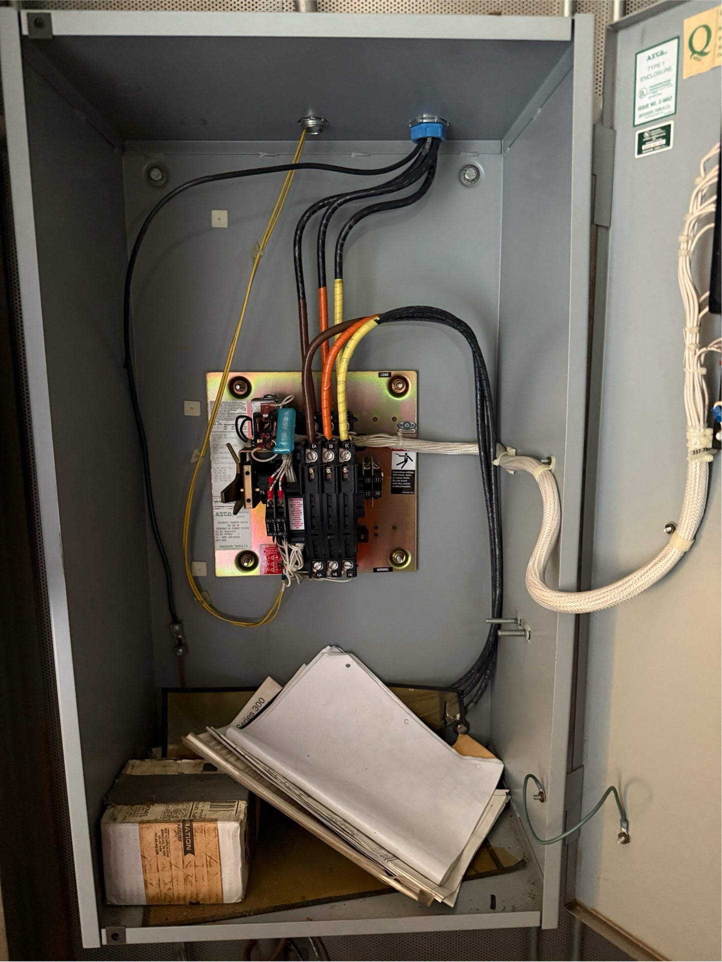 ASCO series 300 ATS 70amps 480v 3PH A30037091C