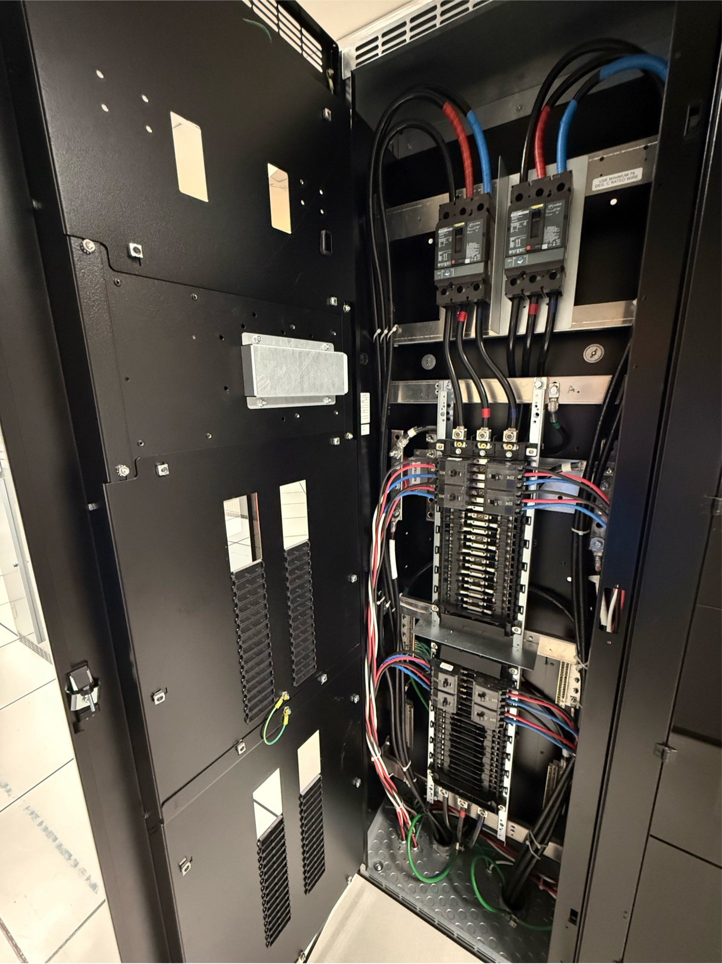 PDI RPP 225A Main Breaker Square D (2) 60A Square D breakers (8) Slim(SKU: 111075)