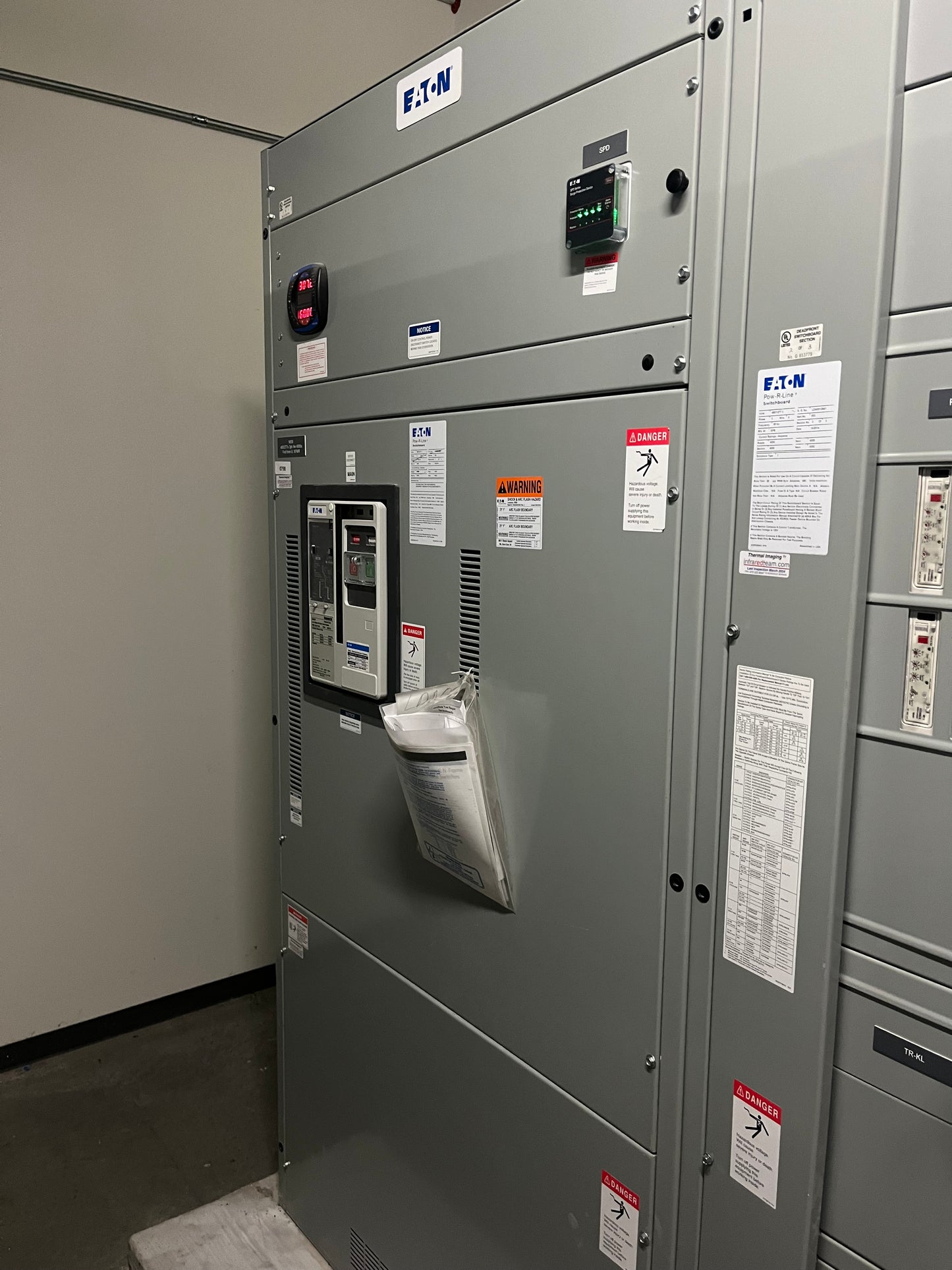 Eaton Magnum SB 4000 Amp Main Breaker Pow-R-Line Switchboard 480V 3PH Digitrip 520