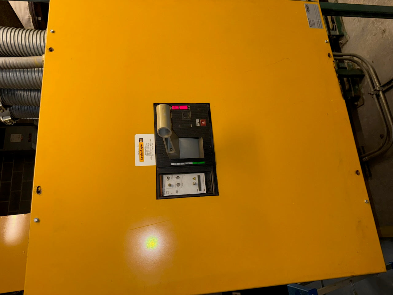 Cat 3512 STD  1135kW  Hours: 369  2500A breaker