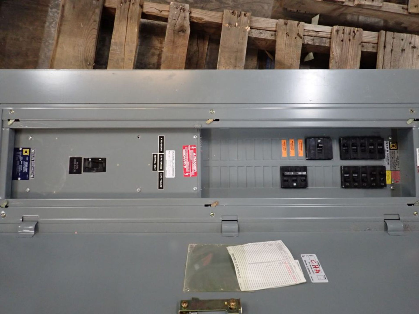Square D NEHB-42441-2 Panelboard 225A 480V 3PH w/ NEHB-2MW Main Breaker Kit (SKU: 111754)