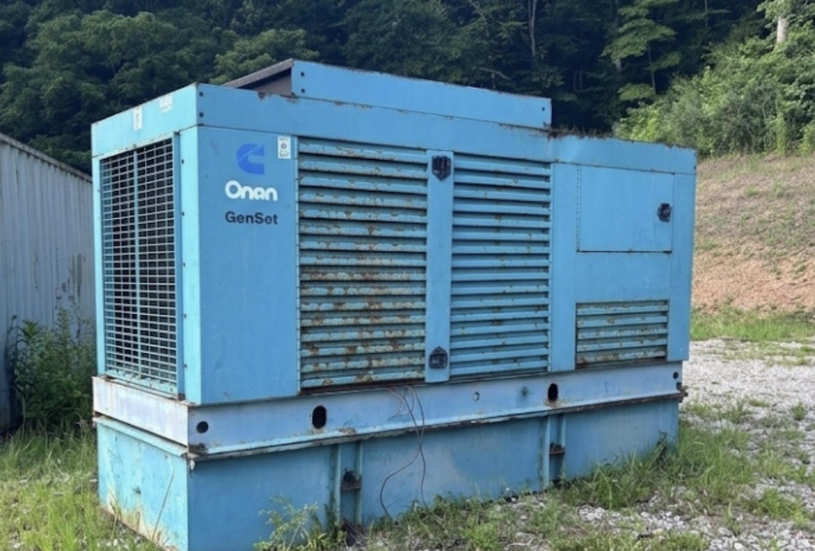 Cummins Onan 250 kW Diesel Generator DFAC L10 277/480V Enclosed 78 Hours