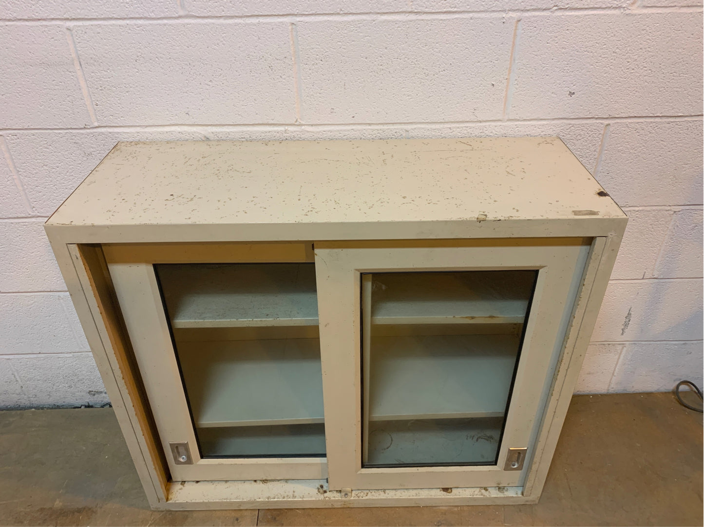 35" Recessed Overhead Cabinet (Q16596)(Q16596)