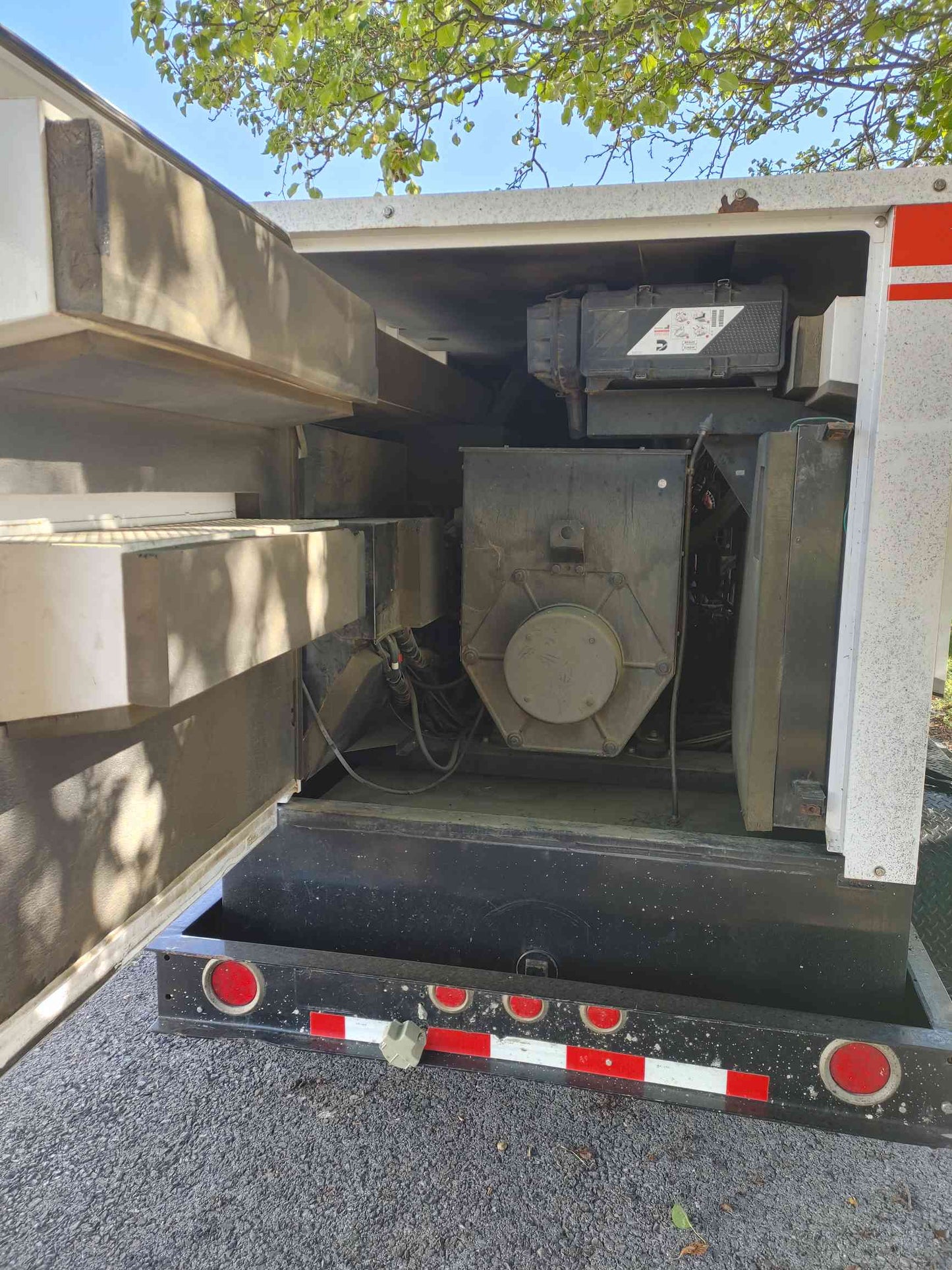 200KW Cummins C200D2RE 1&3PH Diesel Generator Towable TESTED (SKU: 110928)